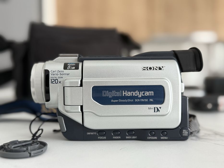 Vand Sony Handicam DCR-TRV15E | Carl Zeiss | Functionala