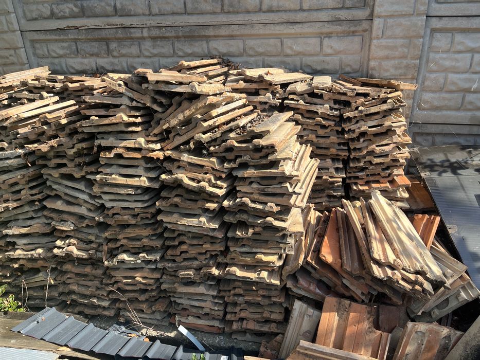 Vând țiglă model vechi