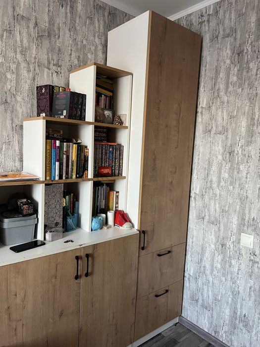 Продам гарнитур в комнату