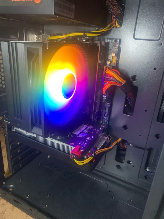 Kuchli gamer va montaj kompyuter, holati ideal, muammosiz