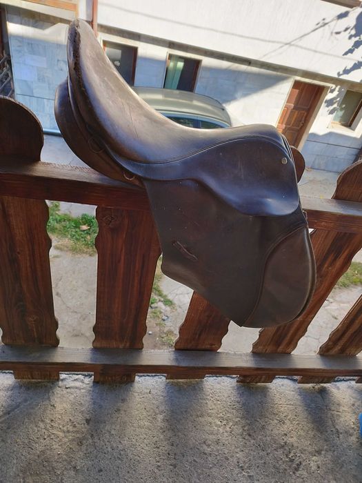 9 бр . / Оригинални седла за конна езда - Като нови !