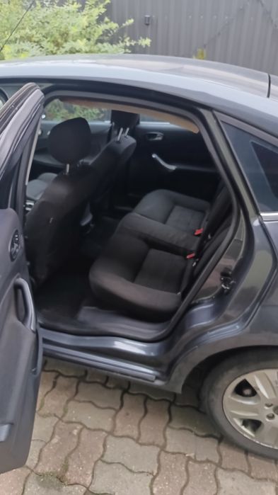 Vând Ford Mondeo mk4