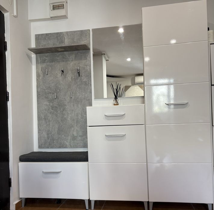 Mobilier hol cu pantofar si cuier 1,9 m