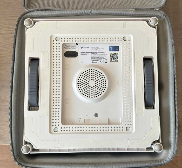Robot de curatat geamuri Ecovacs  W2 Pro
