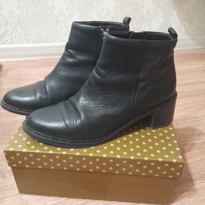 Кожаная обувь женская