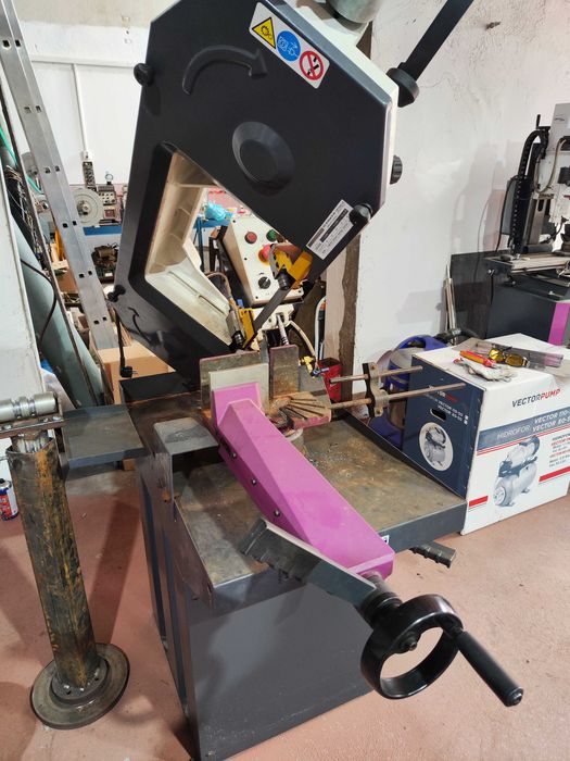 Se vinde fierestrău cu banda urgent