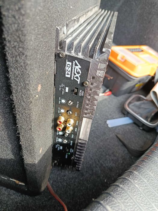 Бас каса 12 инча със стъпало и кабели