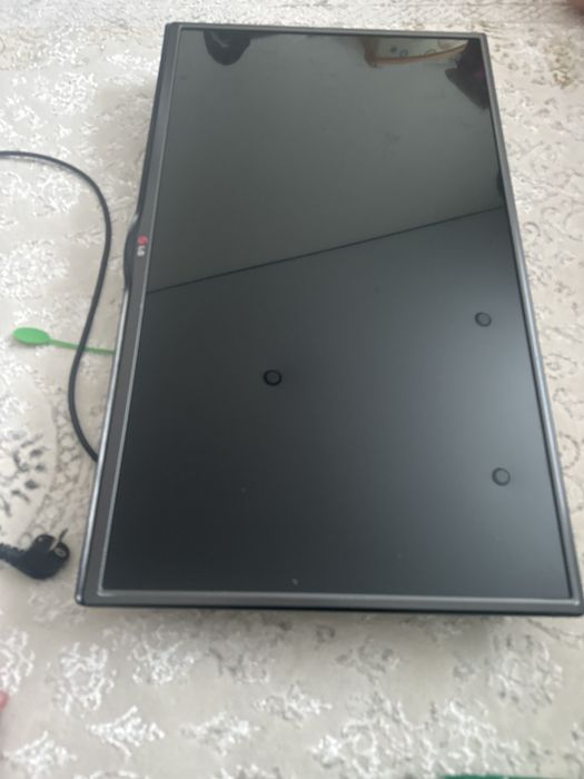 LG телевизор,черный