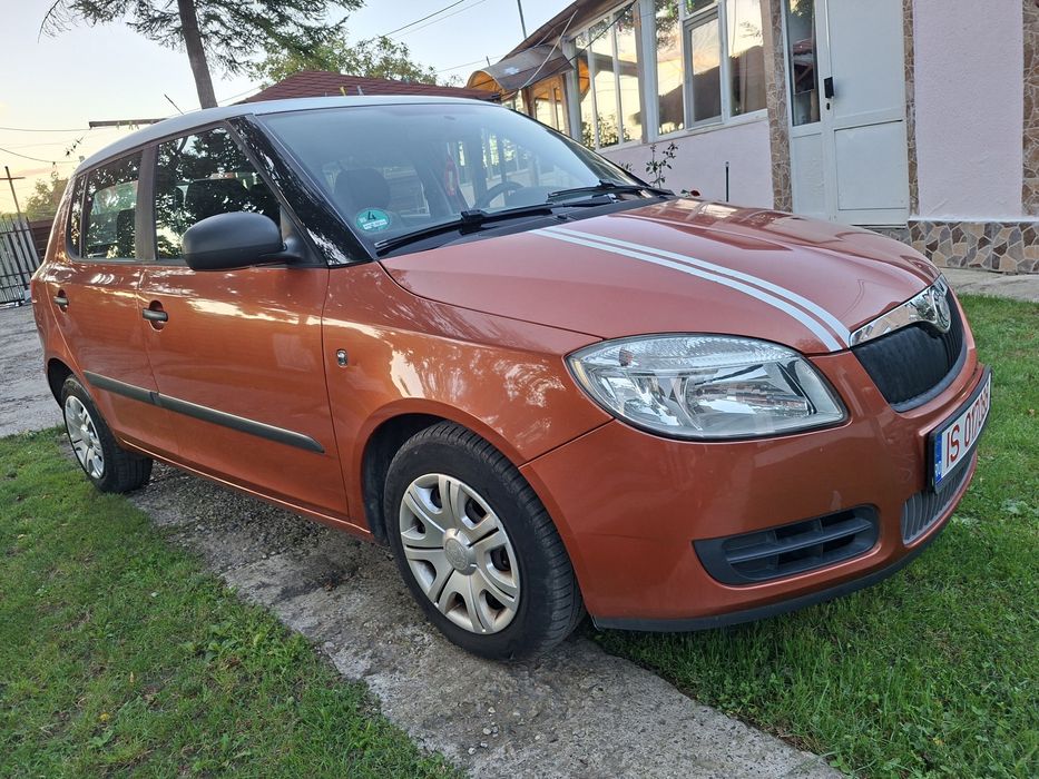 Skoda fabia 2 * facelift *numere rosii valabile 3luni