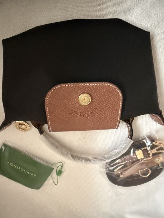 Черна дамска чанта Longchamp