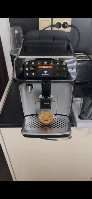 Кафемашина Philips EP4346 LatteGo