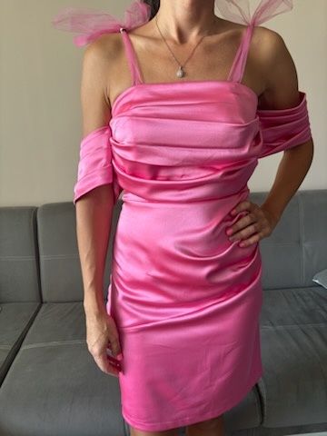 Елегантна рокля на Lucy