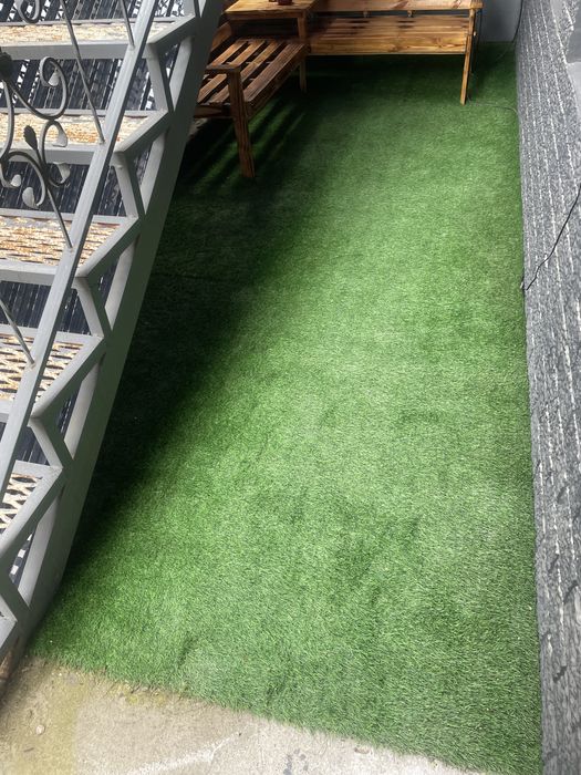 Газон б/у 10 м. Кв