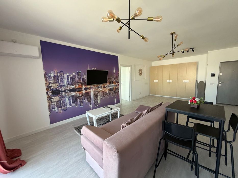 Închiriez Penthouses cu terasă