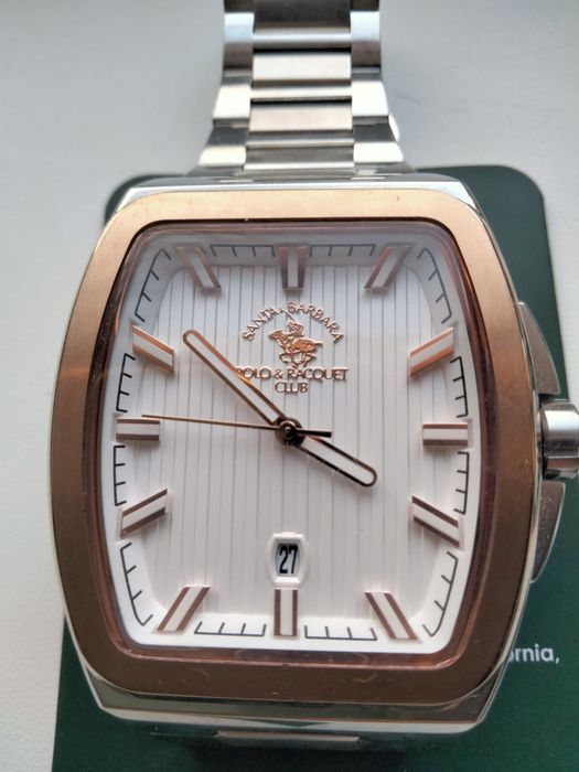 Часы наручные продам