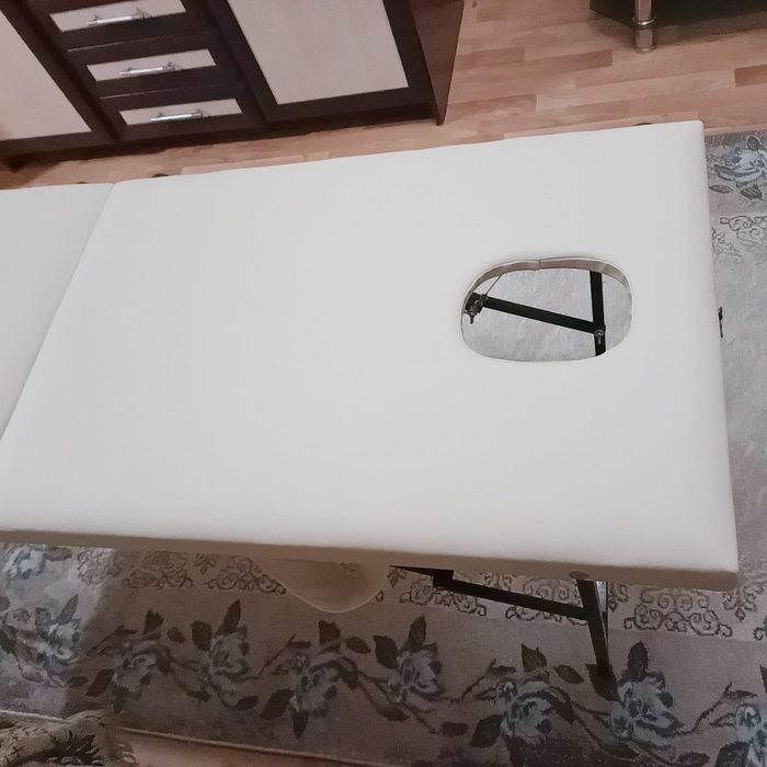 Продам Новые кушетки