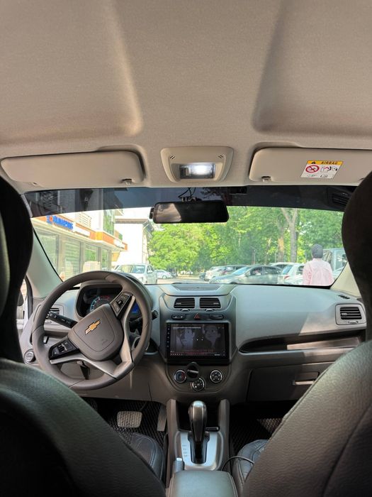 Chevrolet Cobalt 2025 — 4