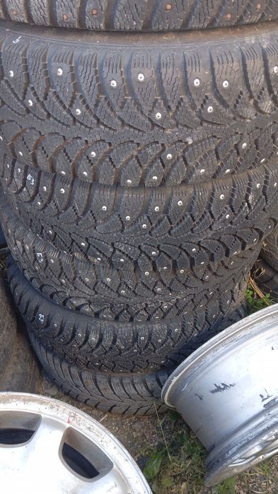 Продам шины с дисками на Ауди б3 80