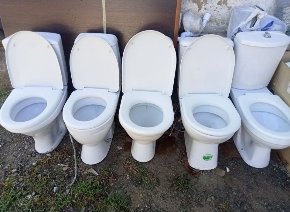 Унитаз  продам срочно