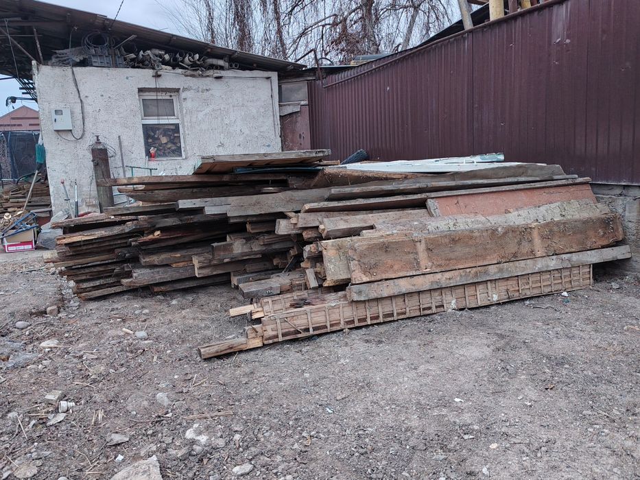 куски дерево, дрова