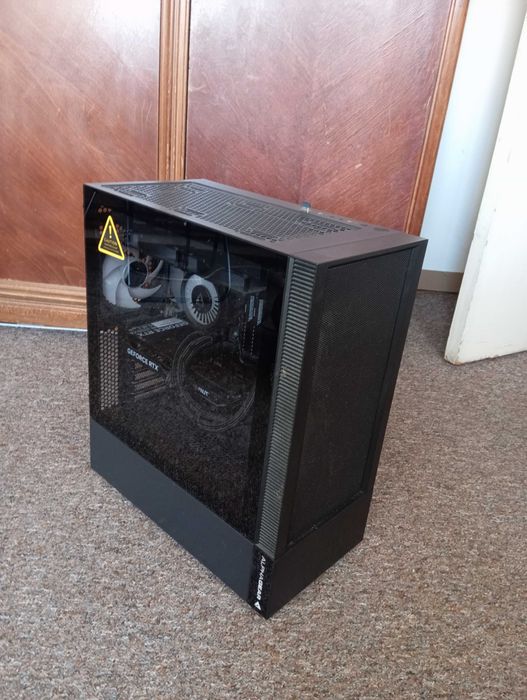 PC Gaming · Intel Core i7-13700K · RTX 4060 8GB · 32GB RAM - cu garantie