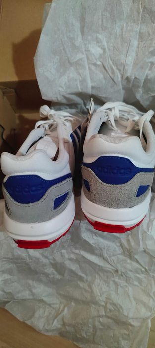 Нови оригинални Adidas мъжки маратонки