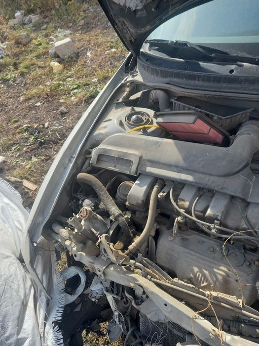 Продам двери на мазду кронос