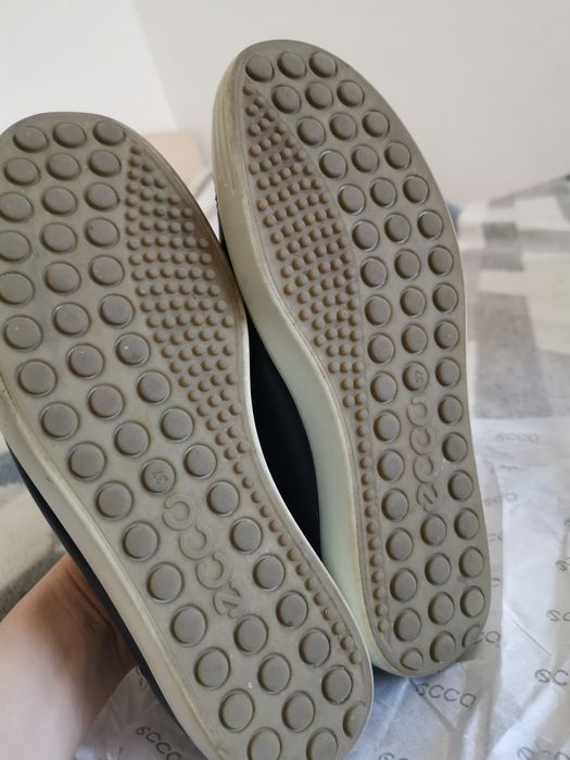 Pantofi Sport ECCO  mărime 37