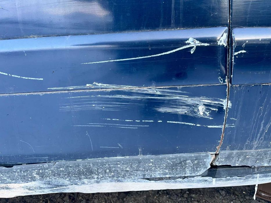 на ауди А6/С4 двери