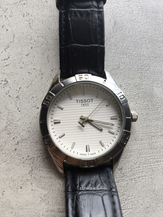 Продам часы Tissot 1853 t3128