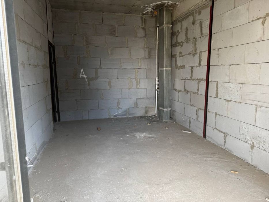 Мирзо Улугбекский район. Евро 3х комнатная. Коробка. С кадастром.