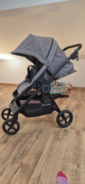 Carucior Stokke modern, stare foarte buna ideal pentru oras si teren