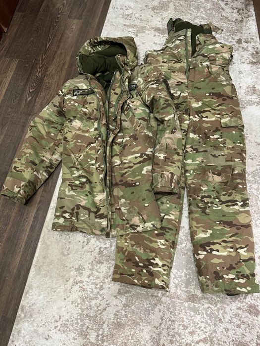 Продам 2 бушлата