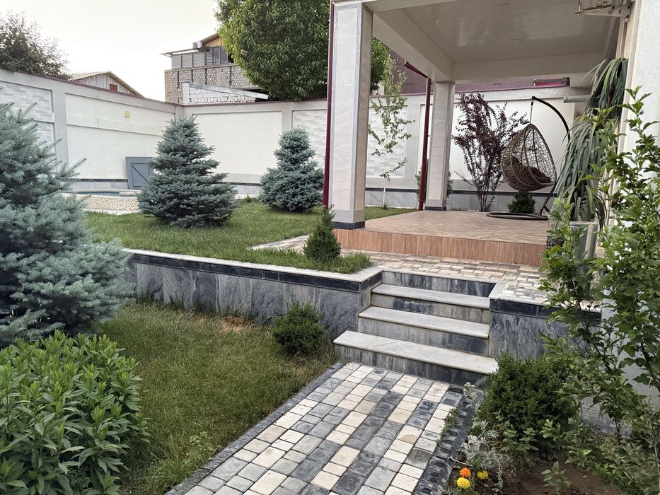 Oq tosh yon bagrida dacha sauna bassen tenis wifi bbq landshaft dizayn