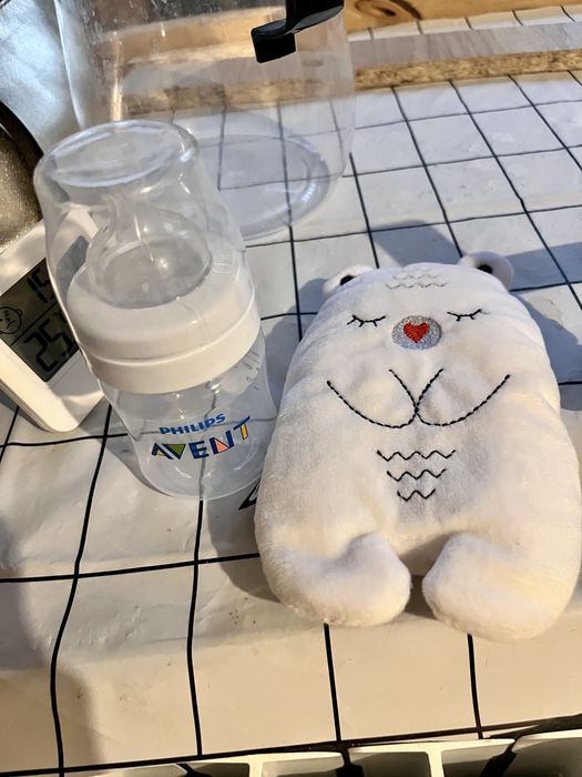 Смесь Nutrilon и бутылочка Avent