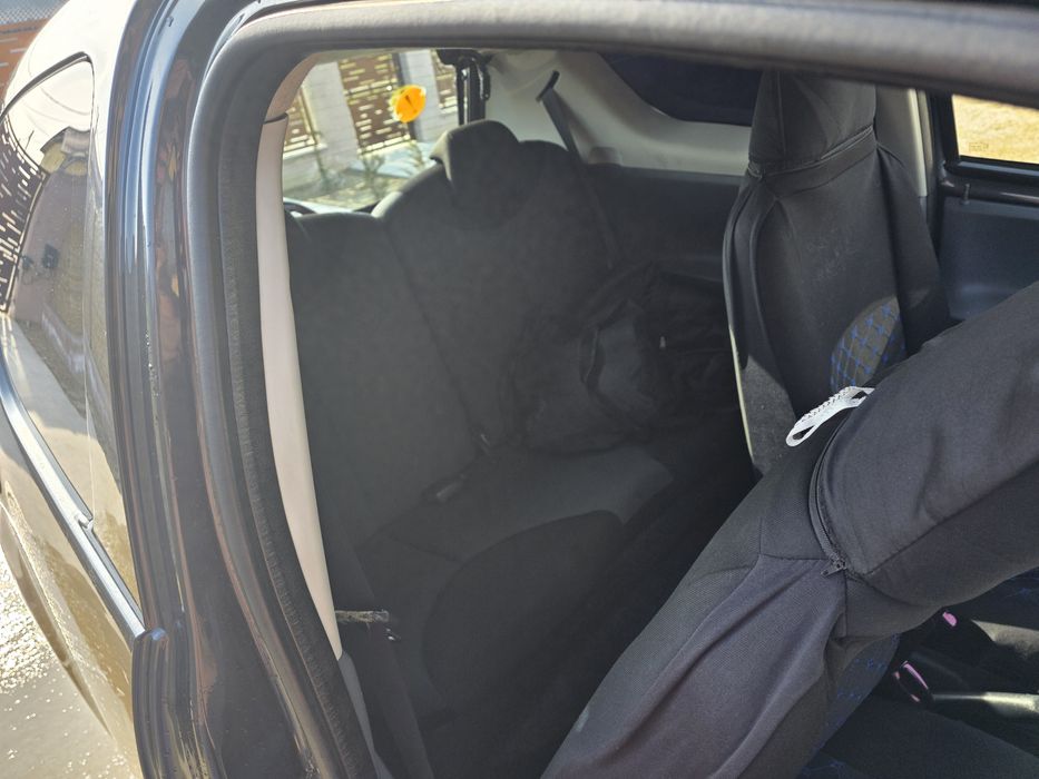 Vand Toyota Aygo ,masina ideala pt oras extrem de fiabila cu un consum