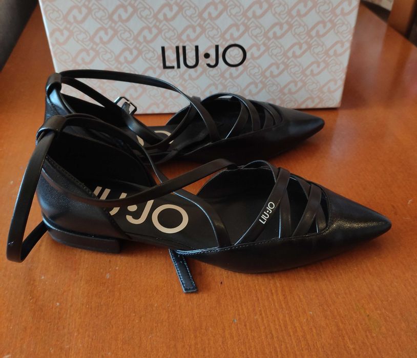 Liu Jo Остри обувки Viola от кожа и еко кожа