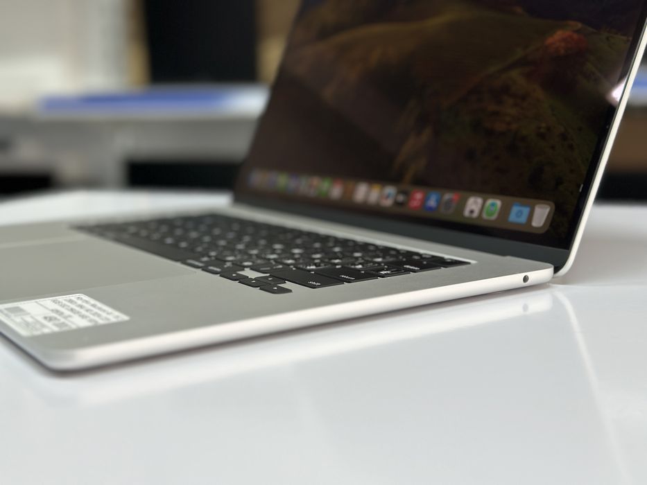 Macbook Air M3 2024