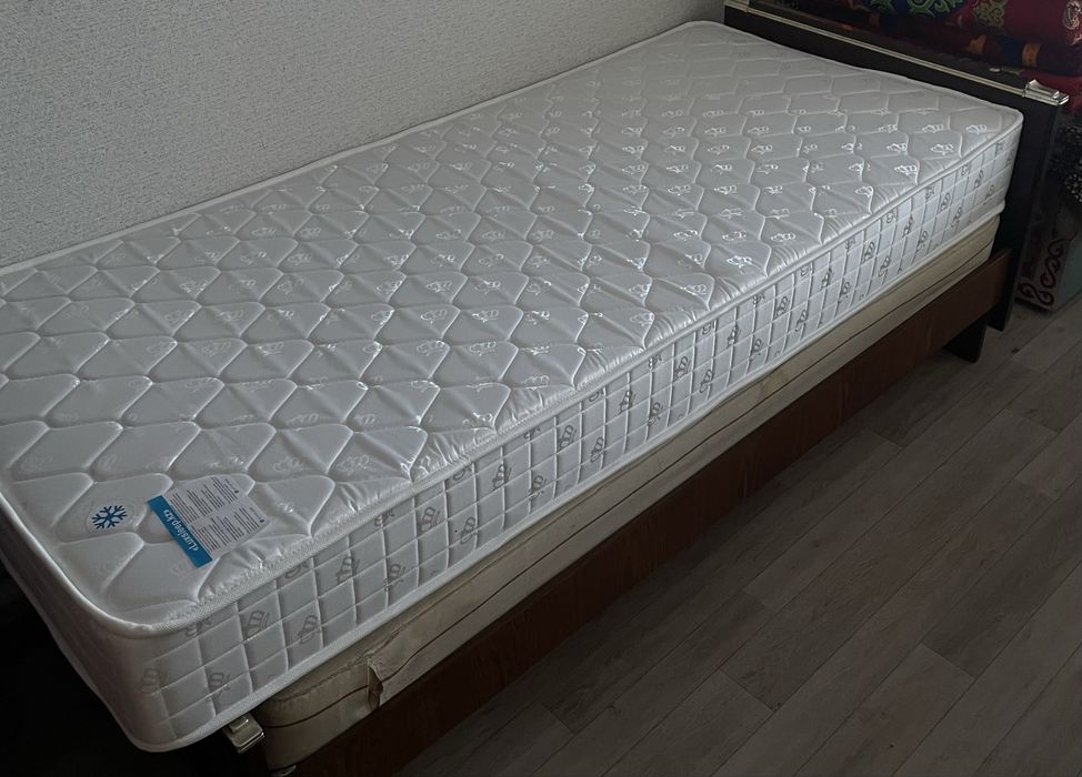 Продается ортопедический матрас Comfort Plus.