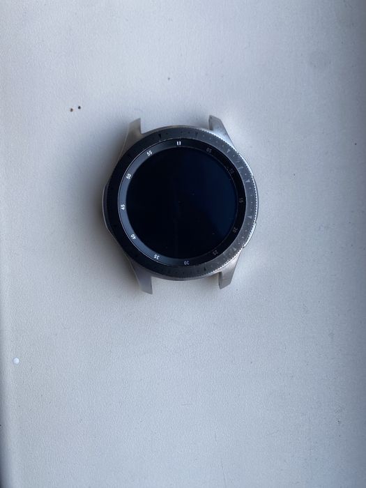 Samsung galaxy SM-R800 smartwatch