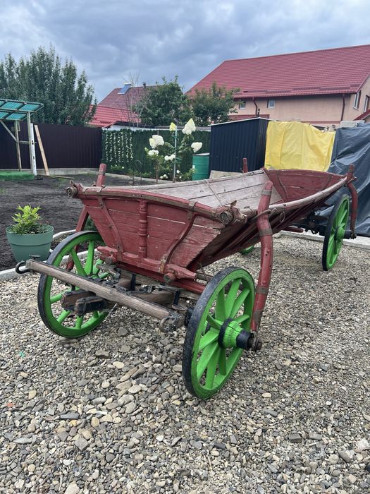 Catuta tradițională din lemn