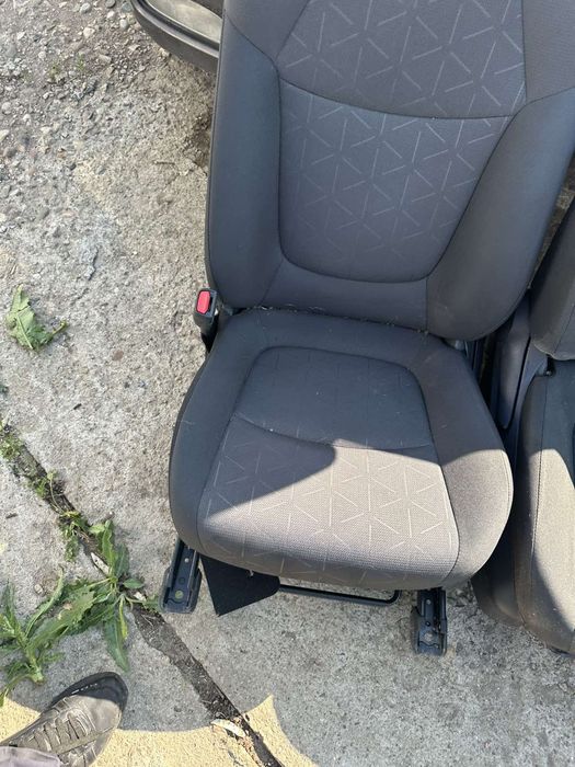 Седалки за Toyota RAV4 и за Toyota C-HR