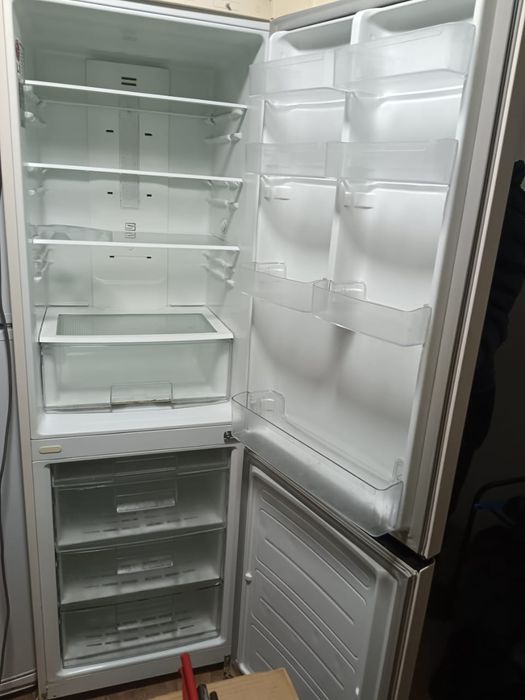 Продам холодильник