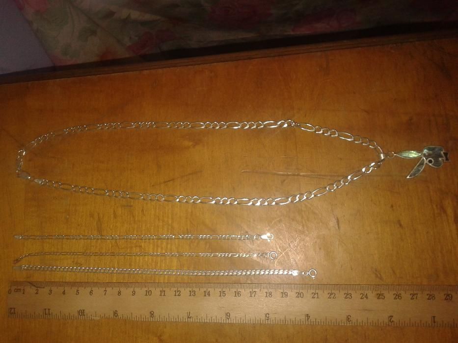 Vând pandantiv playboy cu lant de argint