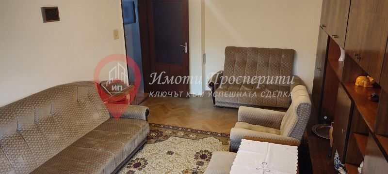 Дава се под наем Двустаен апартамент в София, Иван Вазов - 77 кв.м за 598.23 € - Снимка #1