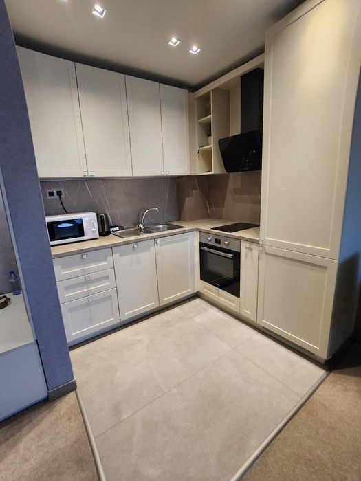 Дава се под наем Двустаен апартамент в Пловдив, Младежки Хълм - 62 кв.м за 650 € - Снимка #4