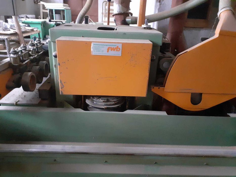 Вайнинг машина за дървена дограма