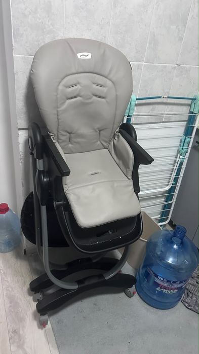 Продам стульчик для кормление