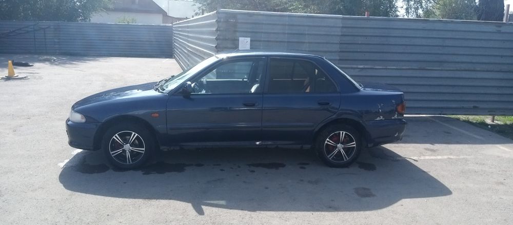 Продам Мицубиси Лансер.