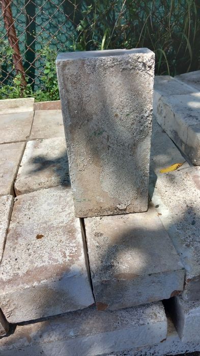 Продавам огнеопорни тухли